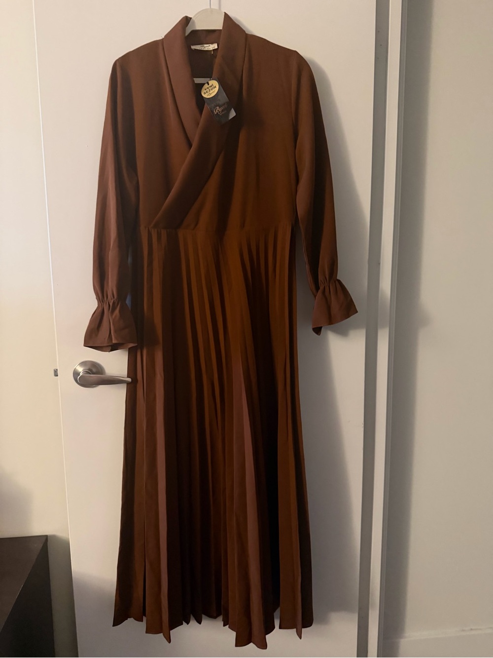 Women's Brown Pleated Long Sleeve Maxi Dress